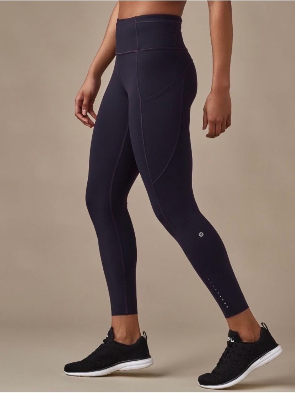 Used Lululemon Fast & Free 7/8 Tight-Nulux 25")-Black Grape-Excellent Condition. - Picture 2 of 12